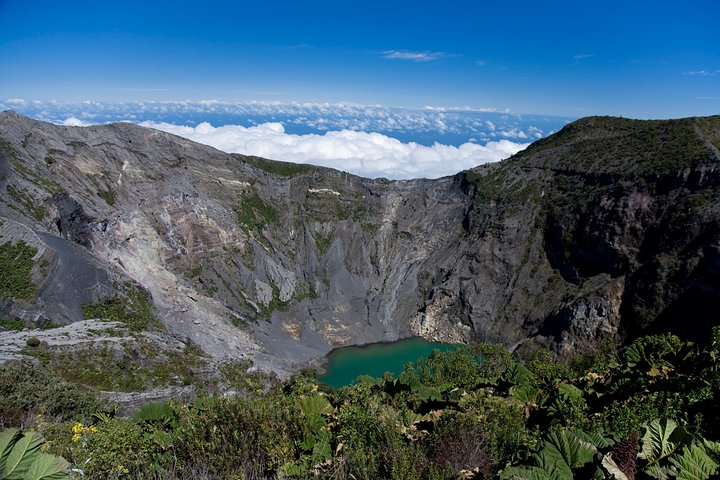 Irazu volcano